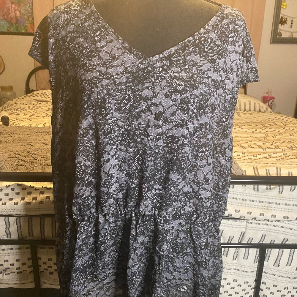 Dots size 2x peplum blouse